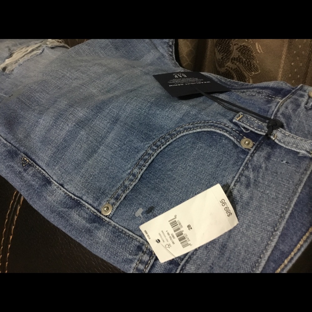 GAP - Picture 8 of 8